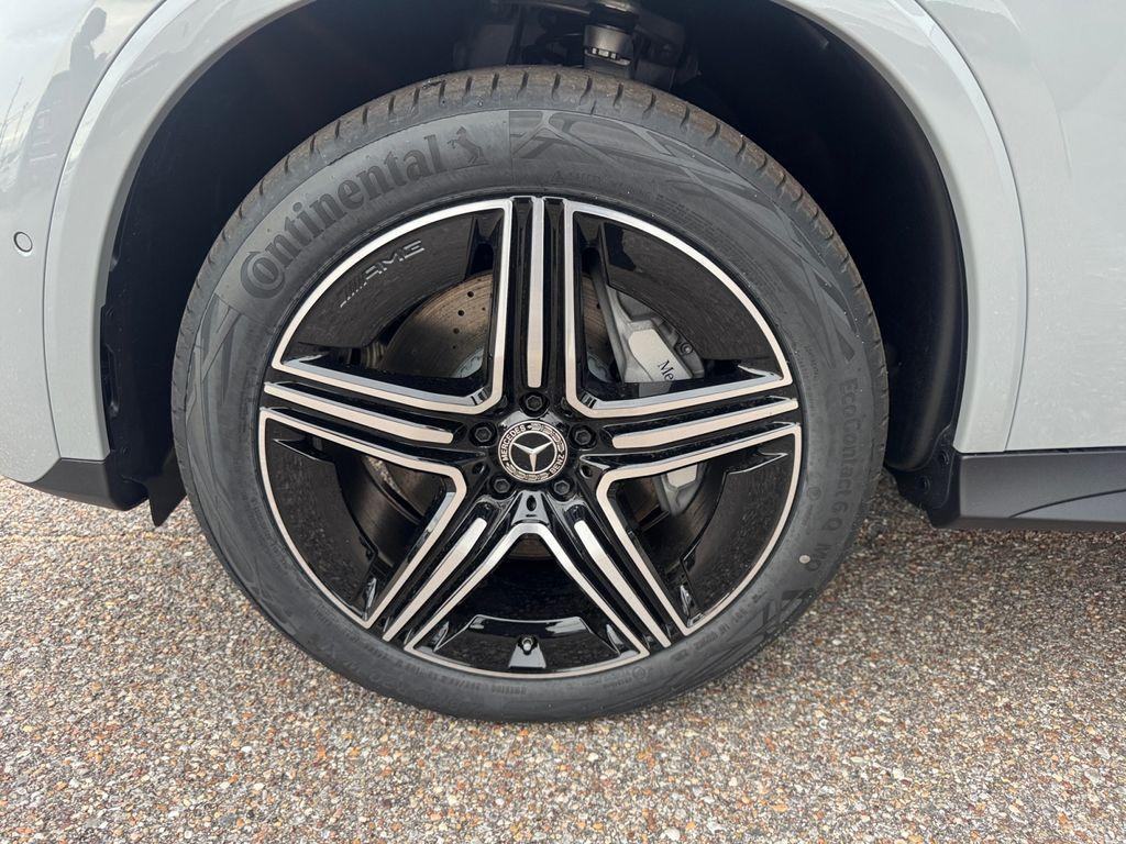 new 2026 Mercedes-Benz GLC 300 car