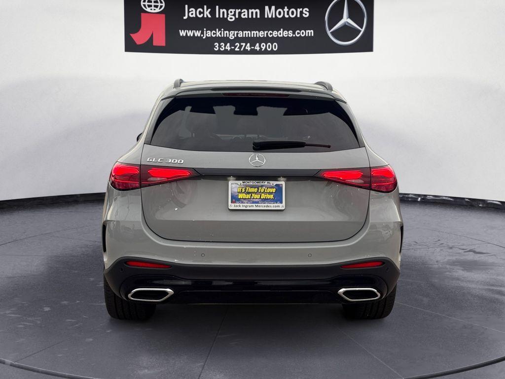 new 2026 Mercedes-Benz GLC 300 car