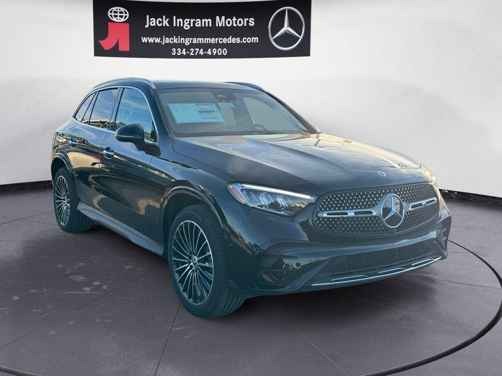 new 2026 Mercedes-Benz GLC 300 car
