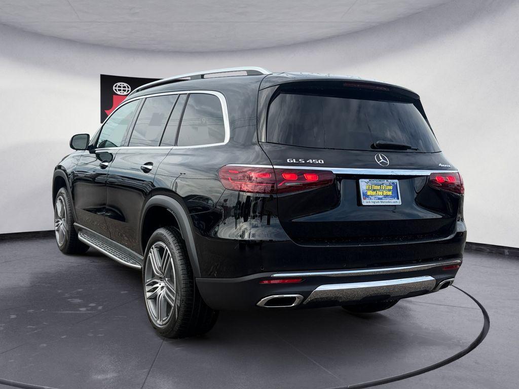 new 2026 Mercedes-Benz GLS 450 car