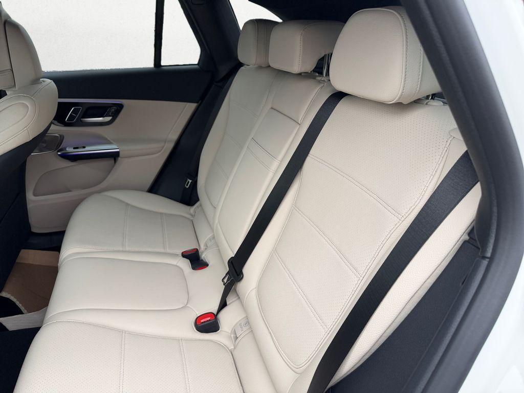 new 2026 Mercedes-Benz GLC 300 car