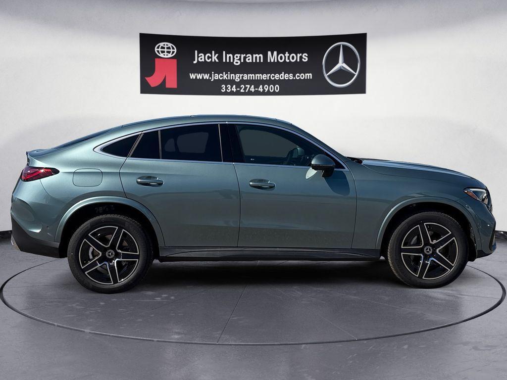 new 2026 Mercedes-Benz GLC 300 car