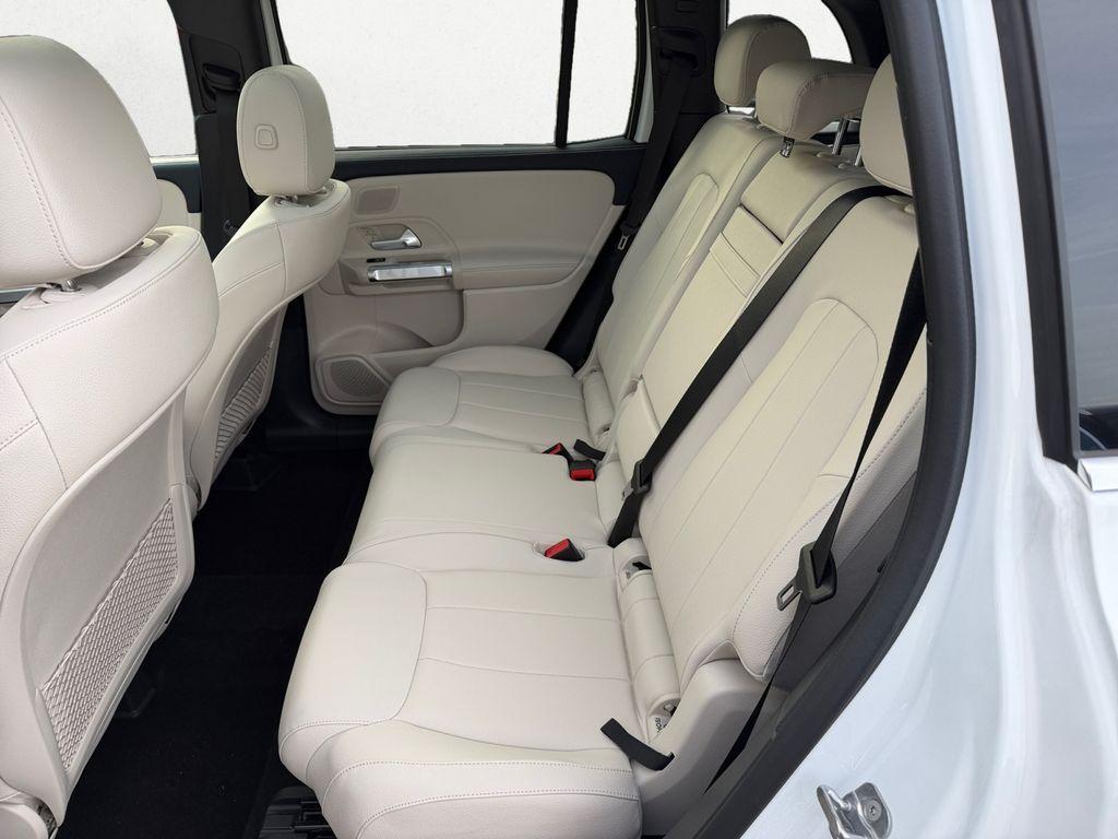 new 2026 Mercedes-Benz GLB 250 car