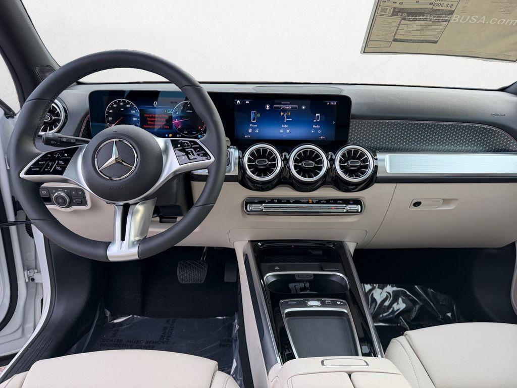 new 2026 Mercedes-Benz GLB 250 car