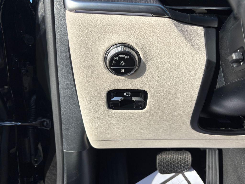 new 2026 Mercedes-Benz GLC 300 car