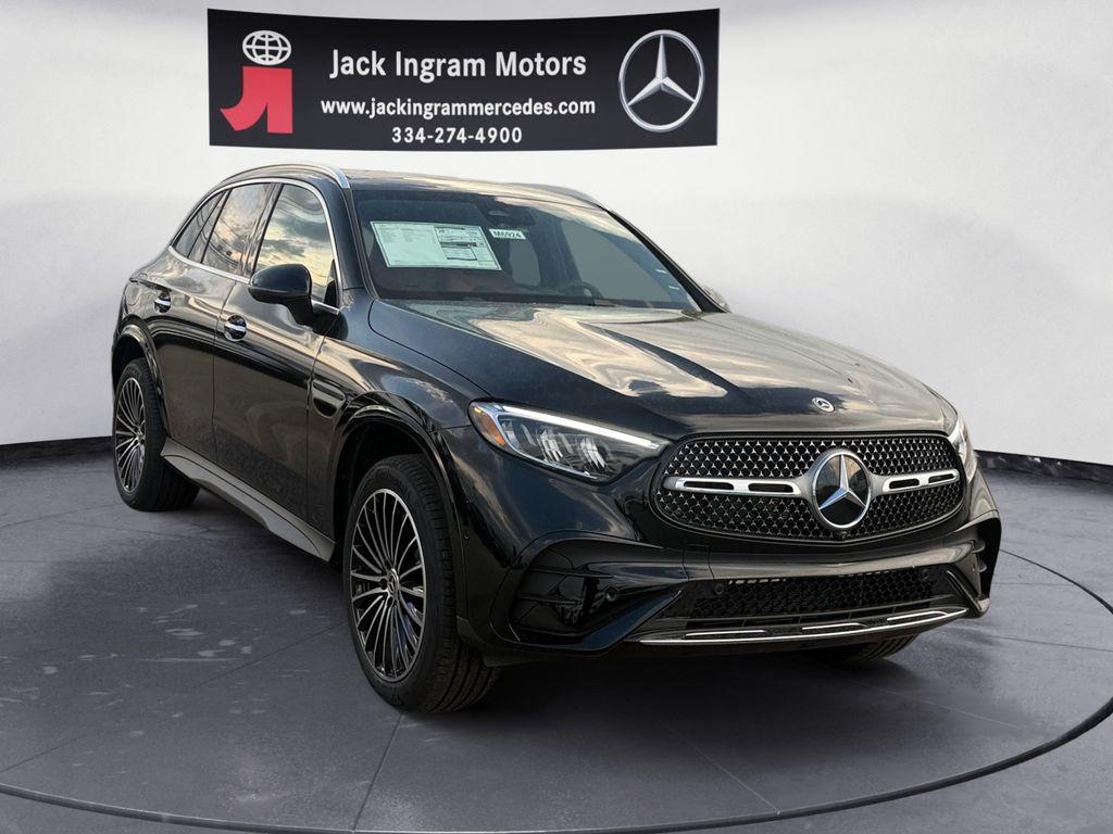 new 2026 Mercedes-Benz GLC 300 car