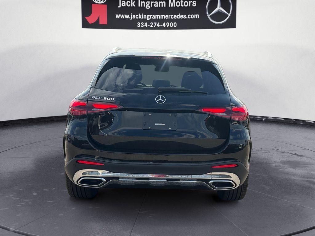 new 2026 Mercedes-Benz GLC 300 car