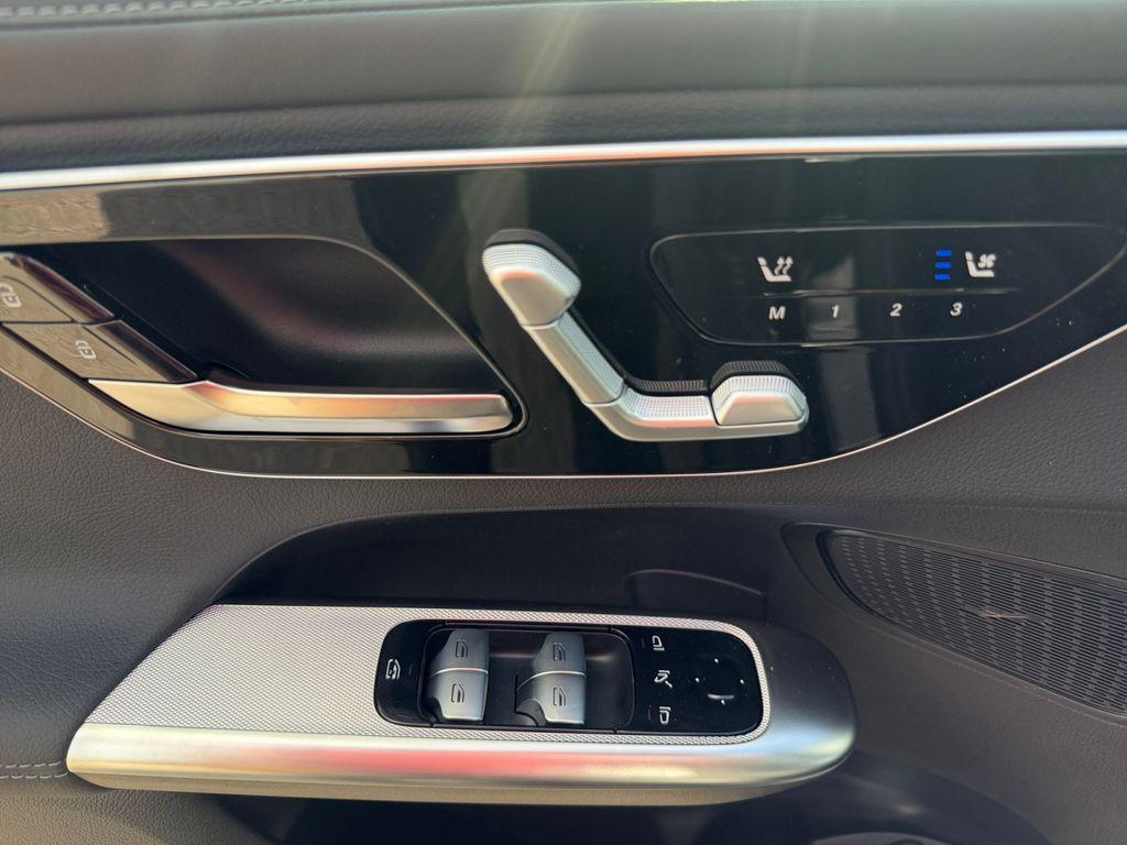 new 2026 Mercedes-Benz GLC 300 car