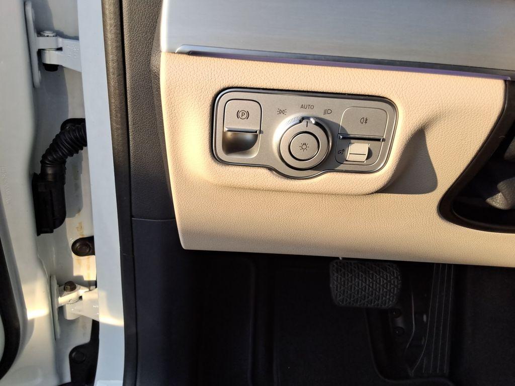 used 2024 Mercedes-Benz GLE 450 Plug-In Hybrid car, priced at $53,267