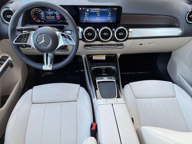 new 2026 Mercedes-Benz GLB 250 car, priced at $47,195