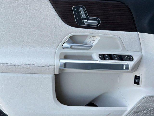 new 2026 Mercedes-Benz GLB 250 car, priced at $47,195