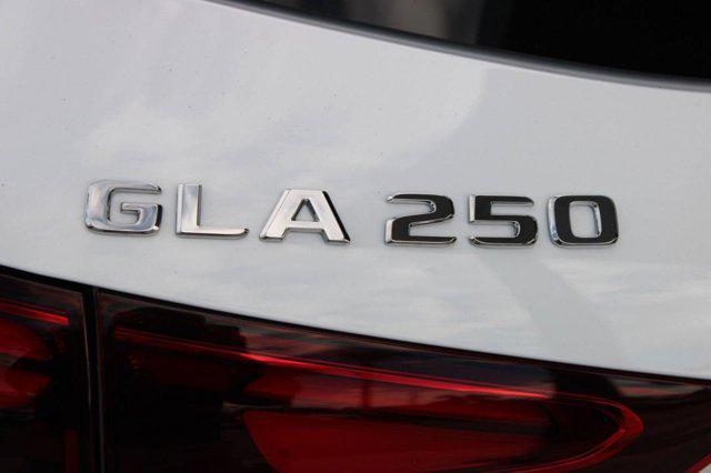 new 2026 Mercedes-Benz GLA 250 car, priced at $48,125