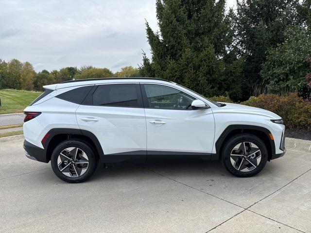 new 2026 Hyundai TUCSON Hybrid car, priced at $36,460