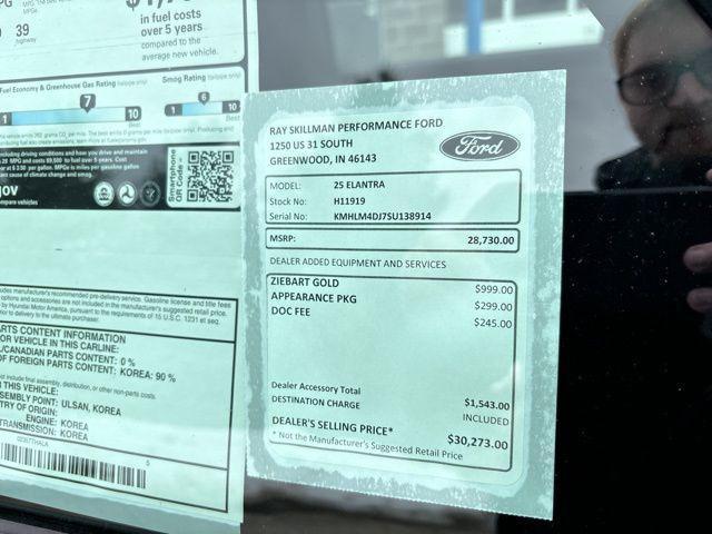 new 2025 Hyundai Elantra car, priced at $23,286