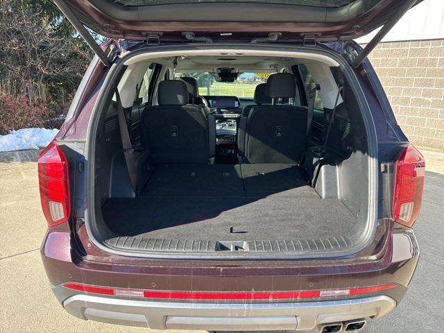 used 2024 Hyundai Palisade car, priced at $33,901