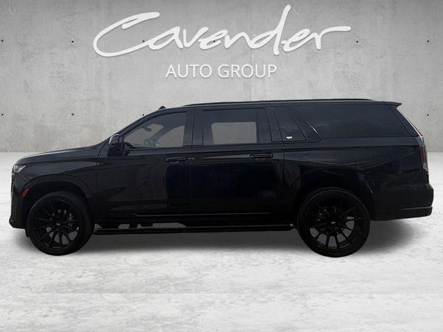used 2022 Cadillac Escalade ESV car, priced at $71,538