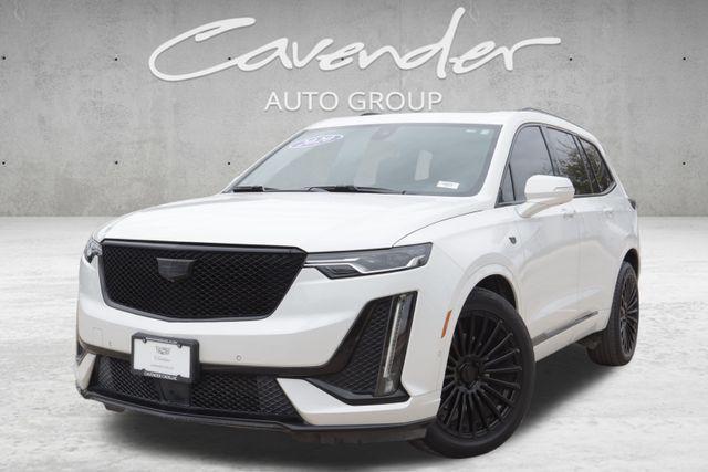 used 2020 Cadillac XT6 car, priced at $26,899