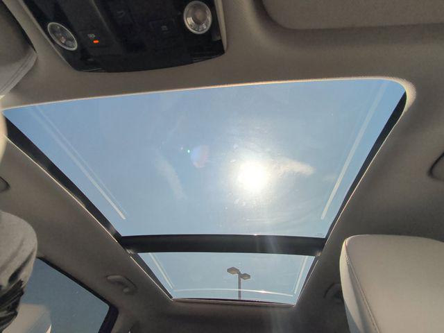 used 2025 Kia Sorento car, priced at $34,328