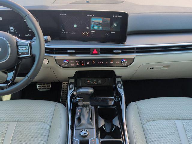 used 2025 Kia Sorento car, priced at $34,328