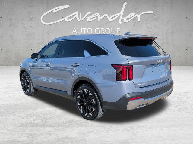 used 2025 Kia Sorento car, priced at $34,328