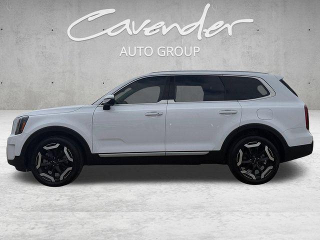 used 2024 Kia Telluride car, priced at $35,291