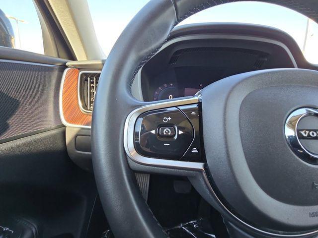 used 2023 Volvo XC60 car, priced at $32,424
