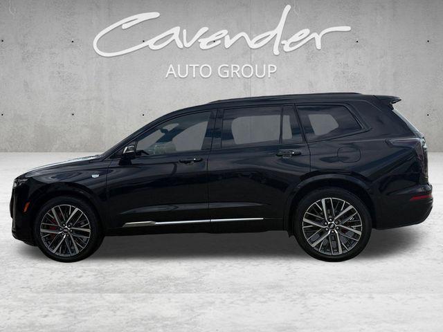 used 2022 Cadillac XT6 car, priced at $39,220