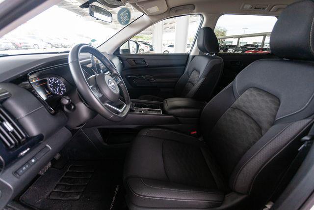 used 2024 Nissan Pathfinder car, priced at $23,595