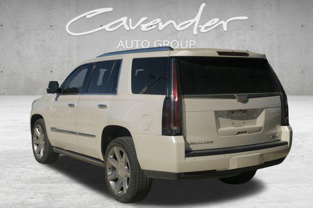 used 2015 Cadillac Escalade car, priced at $23,995