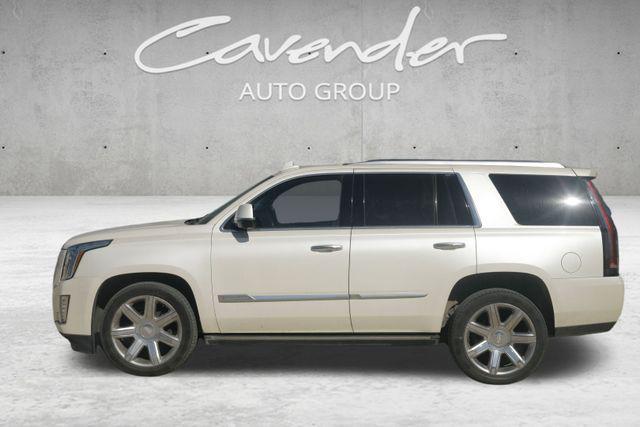 used 2015 Cadillac Escalade car, priced at $23,995