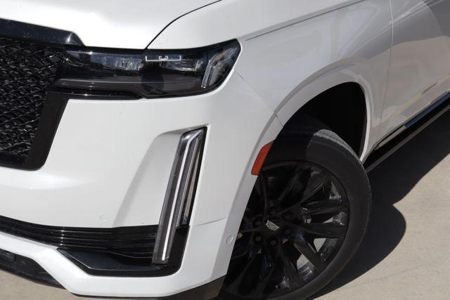 used 2022 Cadillac Escalade ESV car, priced at $66,370