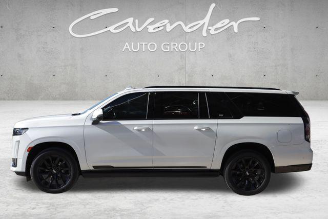 used 2022 Cadillac Escalade ESV car, priced at $66,370