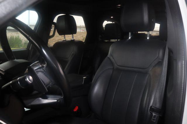 used 2018 Land Rover Discovery car, priced at $19,250