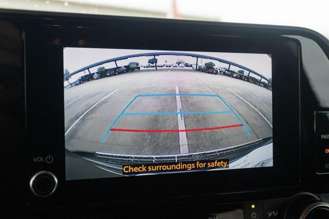 used 2023 Toyota Highlander car, priced at $26,995