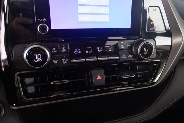 used 2023 Toyota Highlander car, priced at $26,995