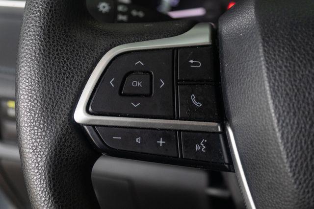 used 2023 Toyota Highlander car, priced at $26,995