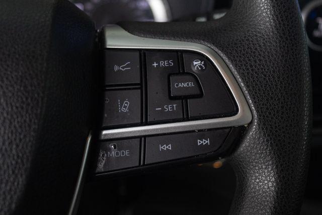 used 2023 Toyota Highlander car, priced at $26,995