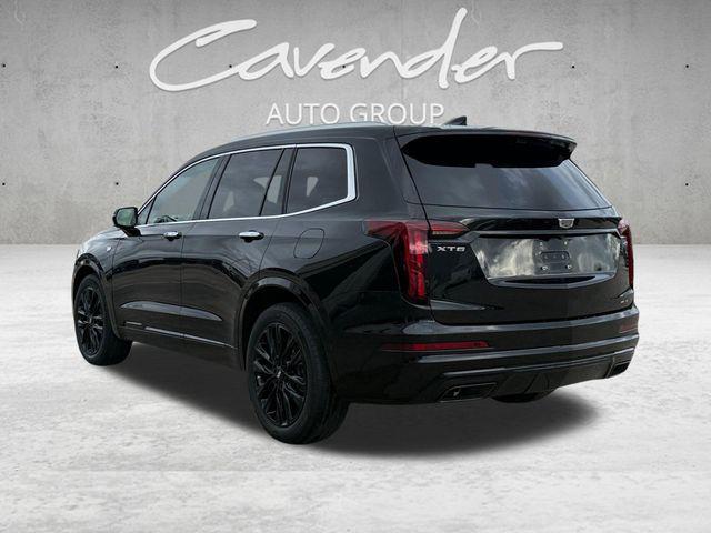 used 2022 Cadillac XT6 car, priced at $39,699