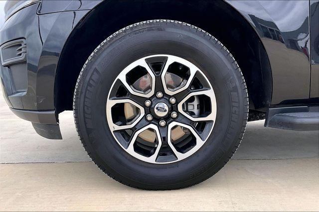 used 2024 Ford Expedition car, priced at $45,603