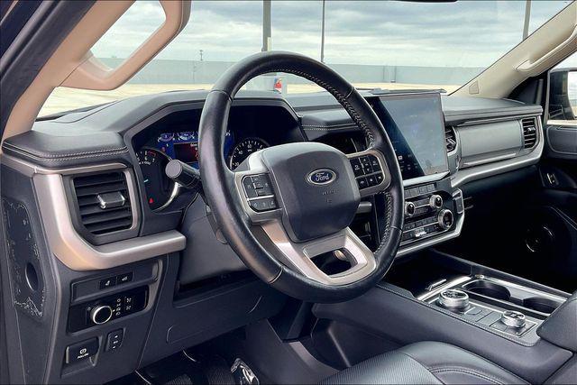 used 2024 Ford Expedition car, priced at $45,603
