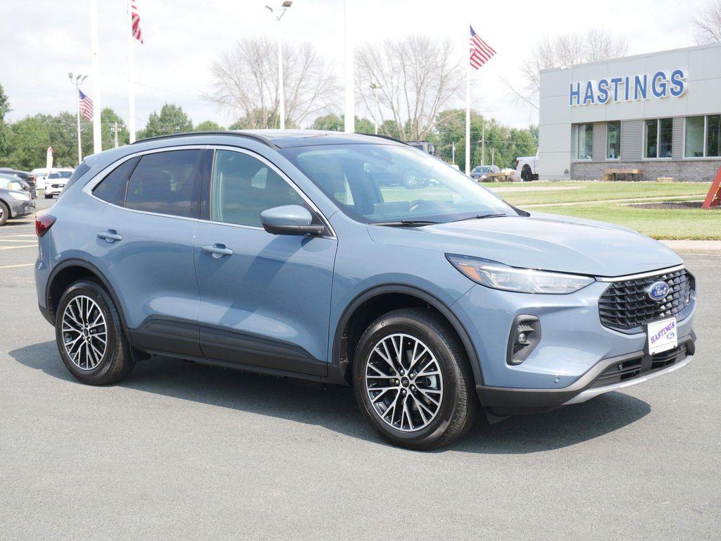 new 2025 Ford Escape PHEV car, priced at $30,909