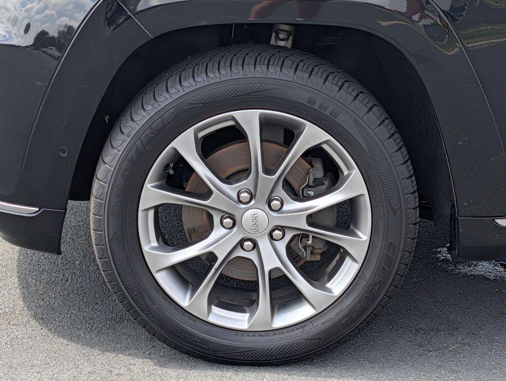 used 2019 Jeep Grand Cherokee car, priced at $26,337