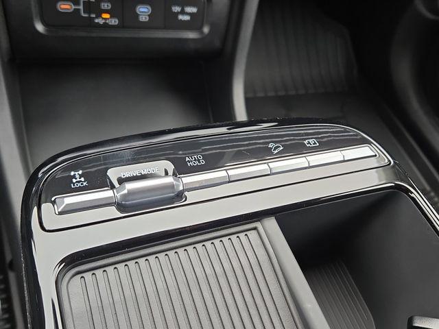 new 2026 Hyundai TUCSON Hybrid car, priced at $33,123