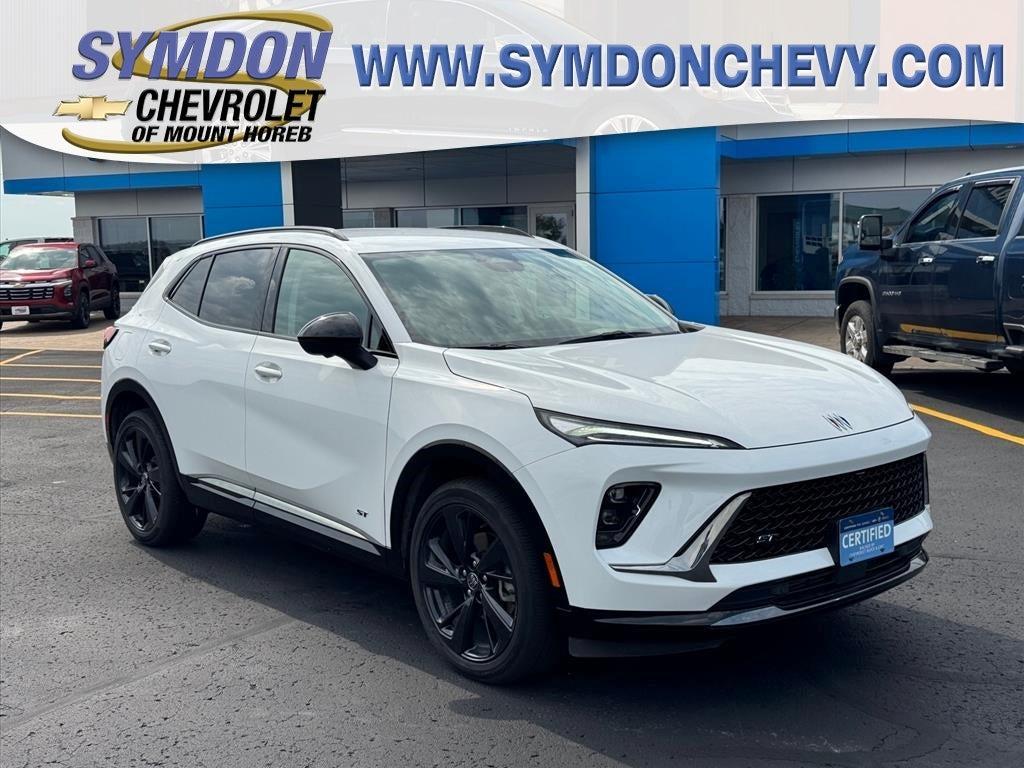 used 2025 Buick Envision car, priced at $29,479