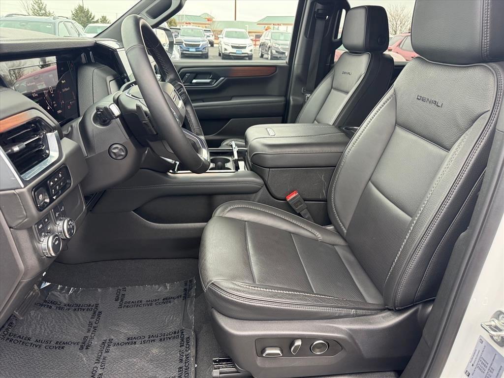 used 2025 GMC Yukon XL car, priced at $75,667