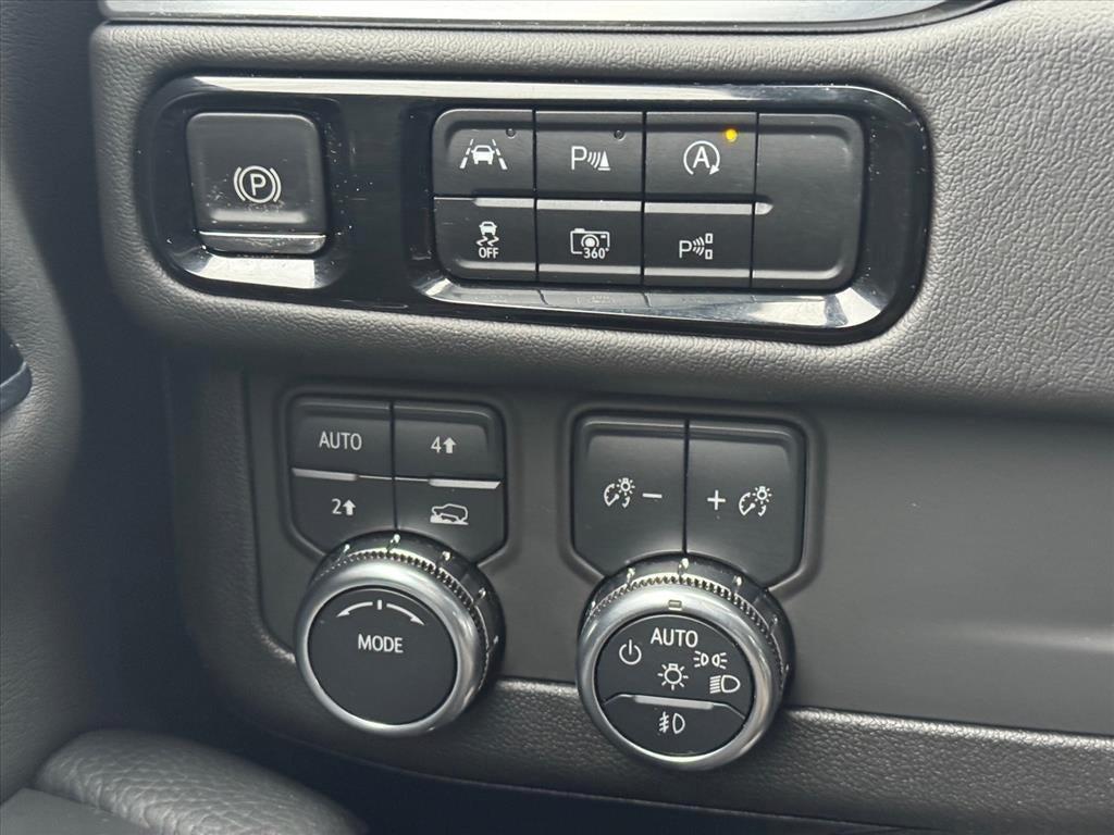 used 2025 GMC Yukon XL car, priced at $75,667