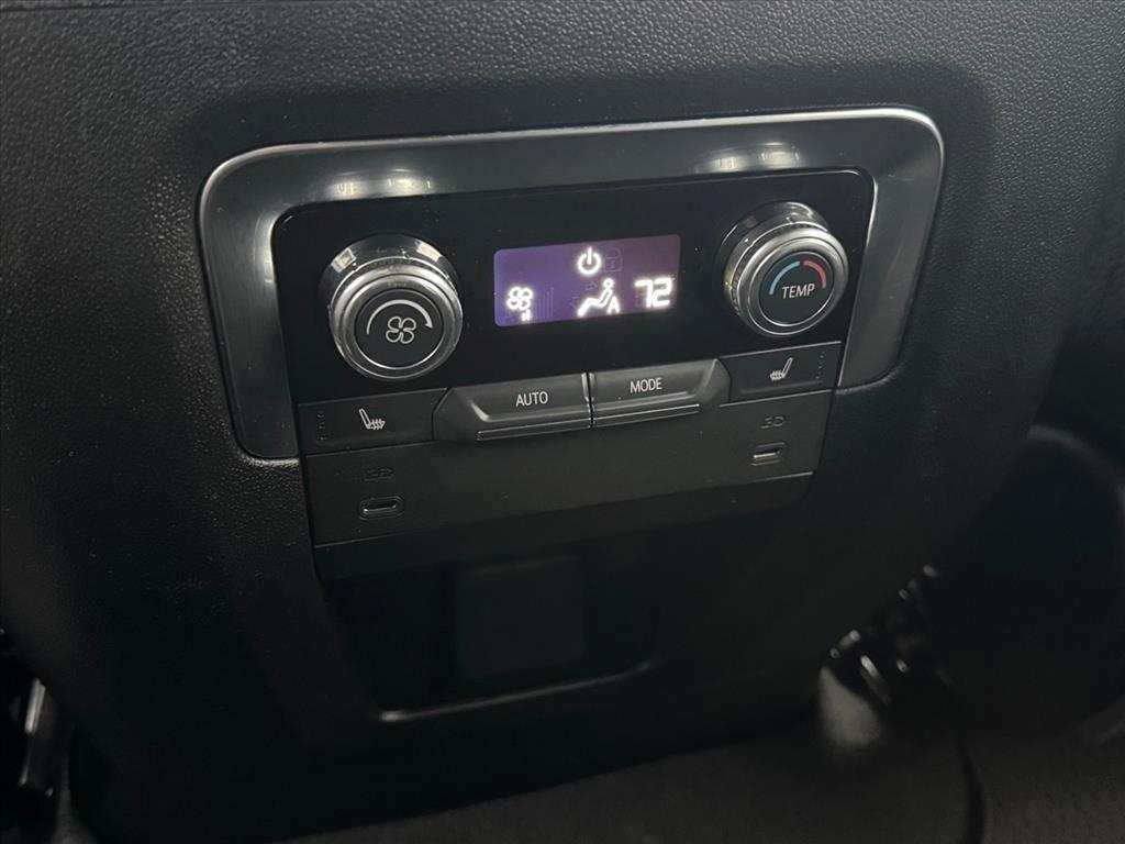 used 2025 GMC Yukon XL car, priced at $75,667