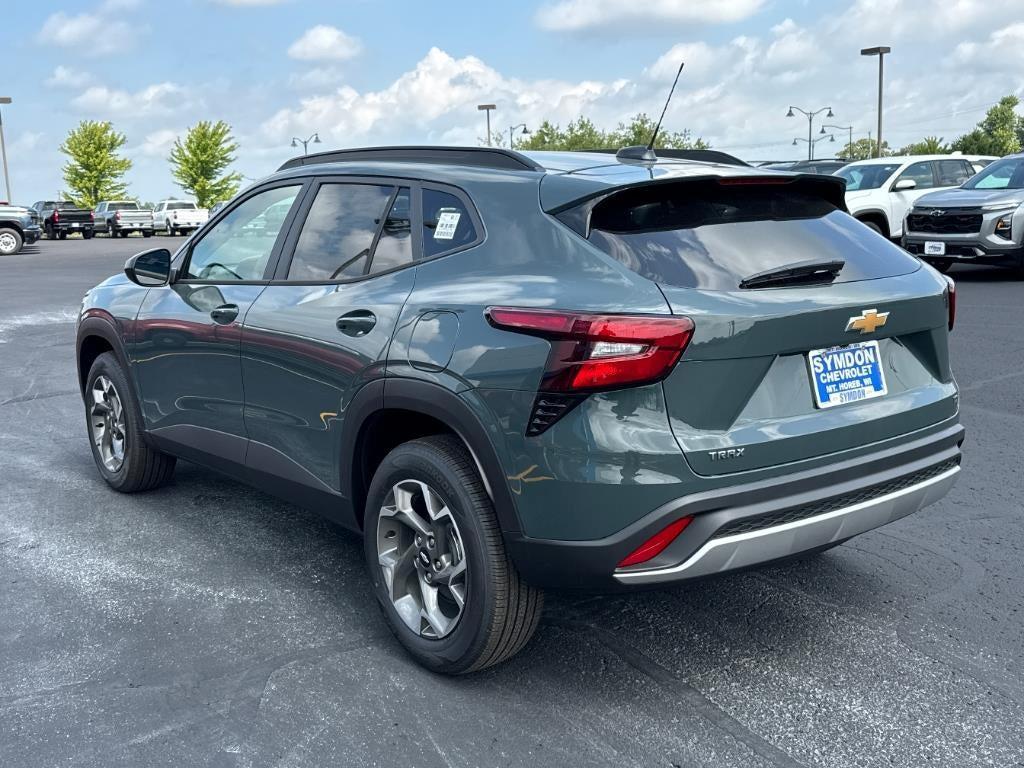 new 2025 Chevrolet Trax car, priced at $24,313