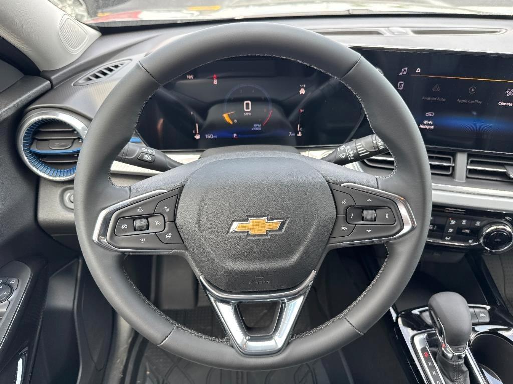 new 2025 Chevrolet Trax car, priced at $24,313