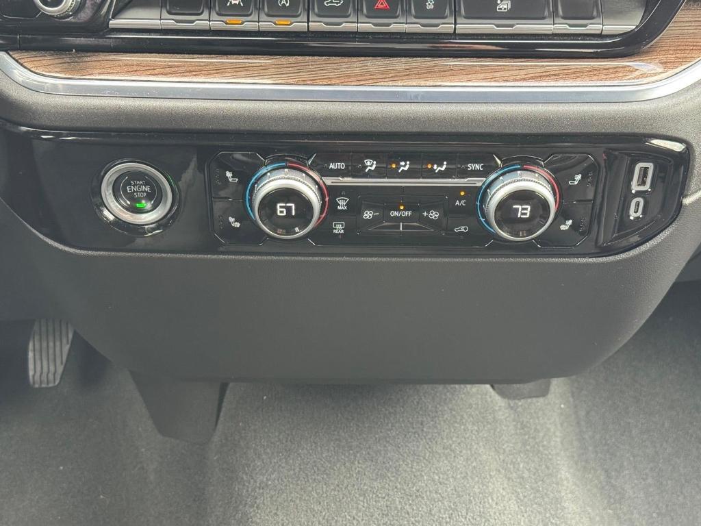 used 2024 GMC Sierra 1500 car, priced at $41,989